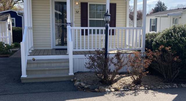 Photo of 52 Linden Ave N, Westbrook, CT 06498