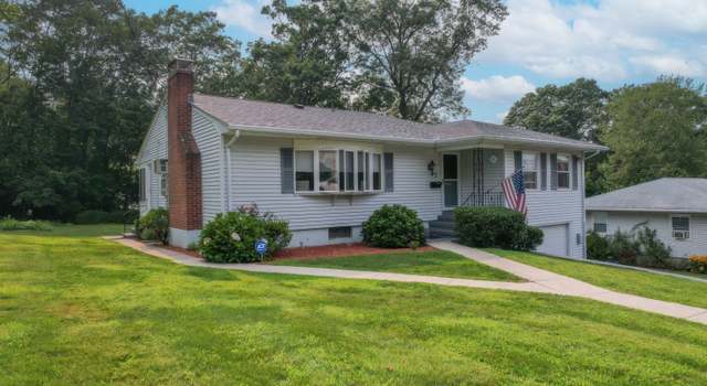Photo of 96 Westmont Dr, Waterbury, CT 06708