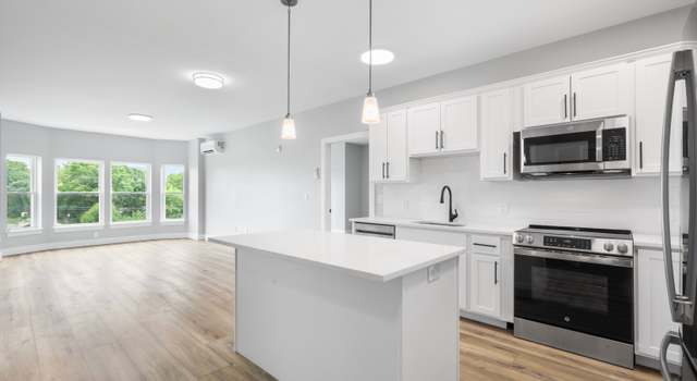 Photo of 300 Harbour Close Unit H, New Haven, CT 06519