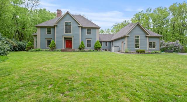 Photo of 14 Wyncairne Dr, East Granby, CT 06026