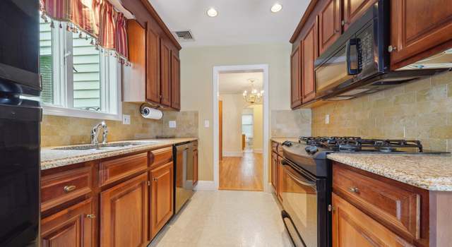 Photo of 20 Newtown Ter, Norwalk, CT 06851