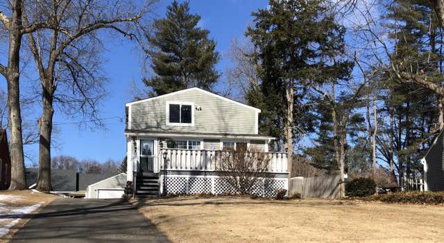 Photo of 33 W Shore Dr, Enfield, CT 06082