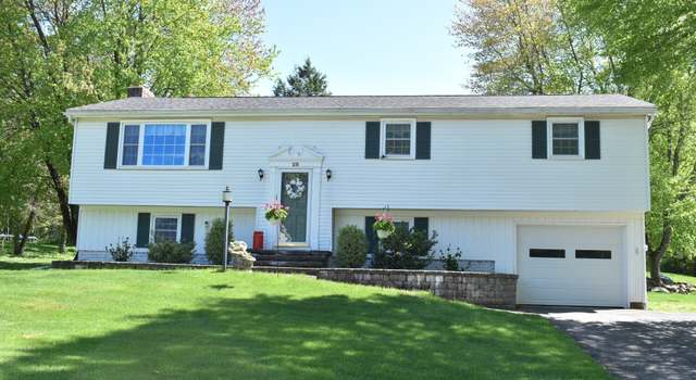 Photo of 28 Columbine Rd, Tolland, CT 06084