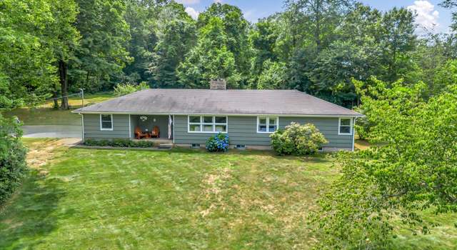 Photo of 97 Doolittle Dr, Bethany, CT 06524