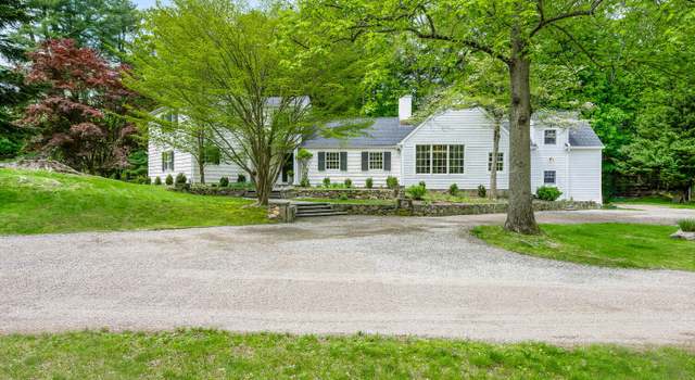 Photo of 24 Sunswyck Rd, Darien, CT 06820