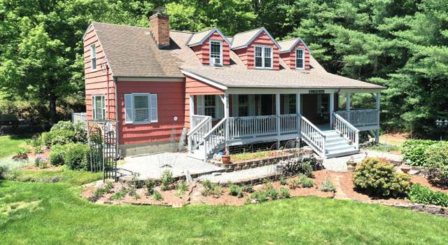 Photo of 259 Old Town Farm Rd, Woodbury, CT 06798