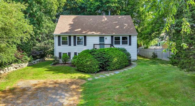 Photo of 130 Irving St, Mystic, CT 06355