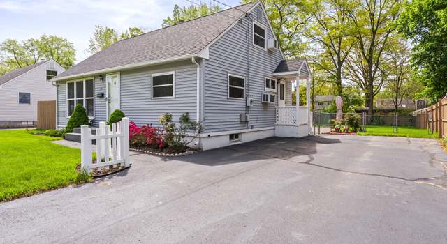 Photo of 21 Roosevelt Blvd, Enfield, CT 06082