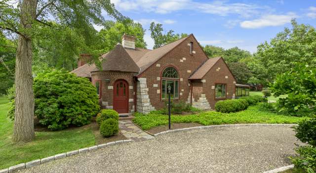 Photo of 1180 Merwins Ln, Fairfield, CT 06824