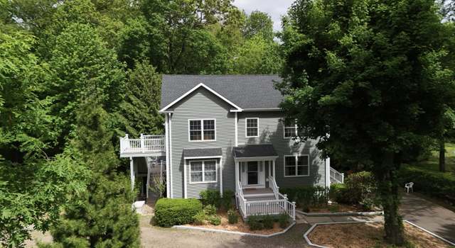 Photo of 1470 Sylvan Ave, Trumbull, CT 06611