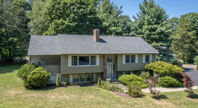 Photo of 3 Saint George Pl, Westport, CT 06880