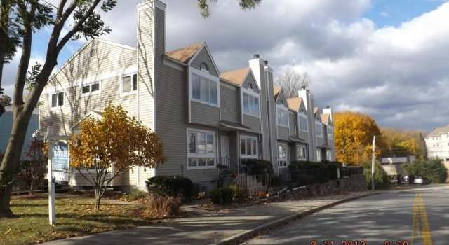 Photo of 16 Byington Pl #6, Norwalk, CT 06850
