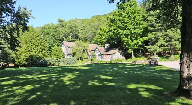 Photo of 385 Lake Rd, Warren, CT 06777