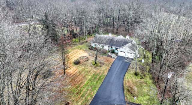 Photo of 18 Beckett Rd, Bridgewater, CT 06752