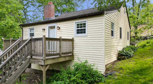 Photo of 33 Lakewood Rd, East Hampton, CT 06424