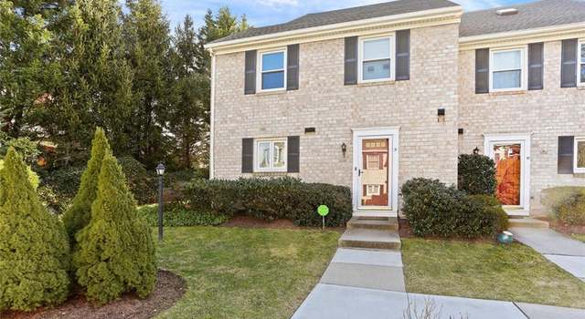 Photo of 25 Indian Harbor Dr #9, Greenwich, CT 06830