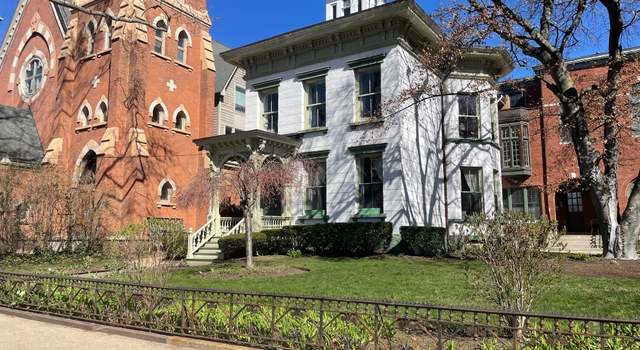 Photo of 323 Greene St Apt 2, New Haven, CT 06511