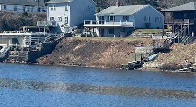 Photo of 3 Summit Ave, East Lyme, CT 06333