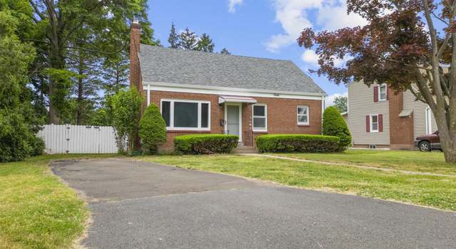 Photo of 22 W Tract Rd, Cromwell, CT 06416