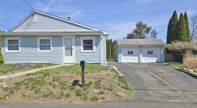 Photo of 37 Eustis St, Watertown, CT 06779