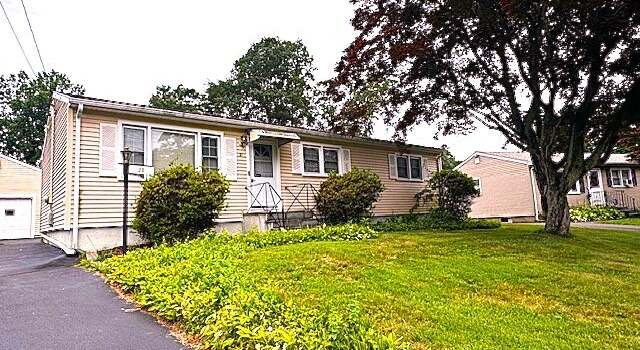 Photo of 21 Eastwood Rd, Bridgeport, CT 06606