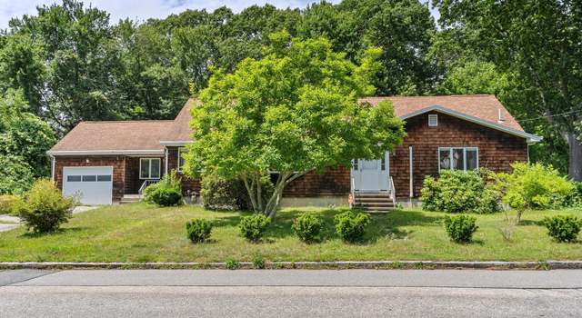 Photo of 61 Mansfield Rd, New London, CT 06320