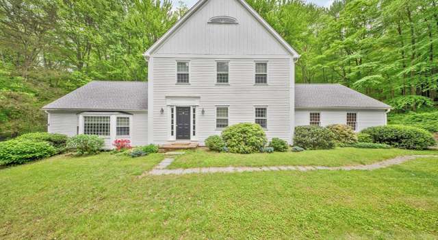 Photo of 6 Cedar Cir, Newtown, CT 06470