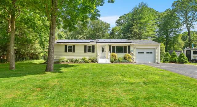 Photo of 869 Long Cove Rd, Gales Ferry, CT 06335