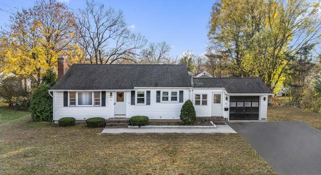 Photo of 11 Catalina Dr, Enfield, CT 06082