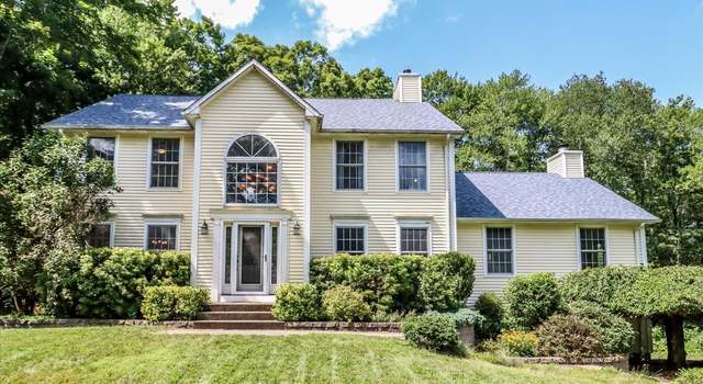 Photo of 241 Stonegate Dr, Southbury, CT 06488