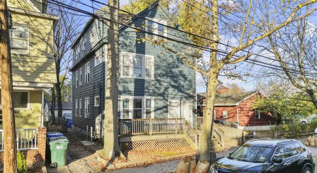Photo of 229 Goodrich St, Hamden, CT 06517