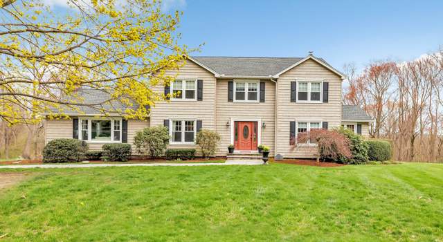 Photo of 23 Hunter Ridge Rd, Monroe, CT 06468