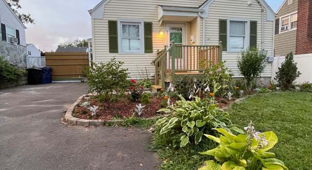 Photo of 65 Linwood St, West Haven, CT 06516