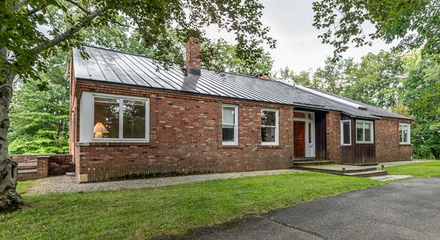 Photo of 165 East St, Sharon, CT 06069