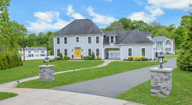 Photo of 106 Northview Dr, Middletown, CT 06457