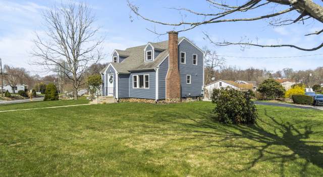 Photo of 15 Strosberg Rd, Waterford, CT 06385