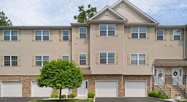 Photo of 3 Riverview Ct #3, Brookfield, CT 06804