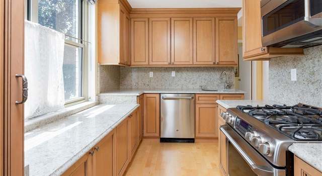 Photo of 1 Strawberry Hill Ct Unit 1H, Stamford, CT 06902