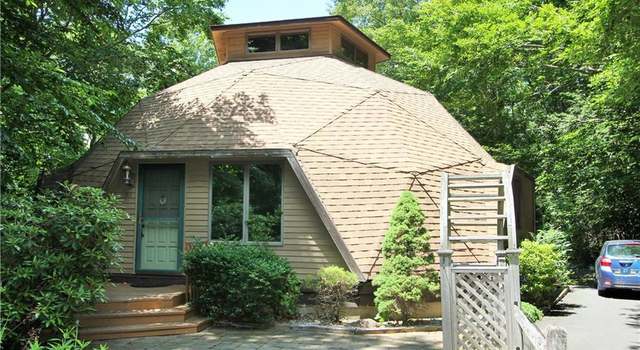Photo of 95 Champion Hill Rd, East Hampton, CT 06424