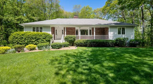Photo of 16 Bristol Pl, Wilton, CT 06897