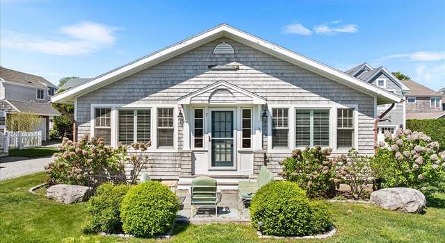 Photo of 7 Tautog St, Groton, CT 06340