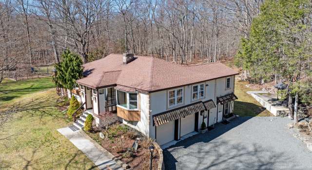 Photo of 39 New Milford Rd W, Bridgewater, CT 06752