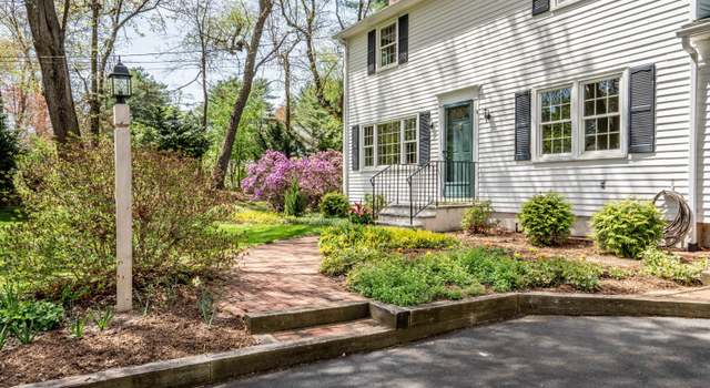 Photo of 61 Simsbury Manor Dr, Simsbury, CT 06089