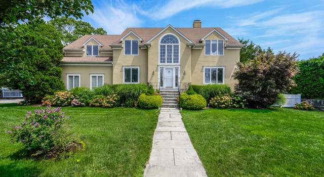 Photo of 142 Downs Ave, Stamford, CT 06902