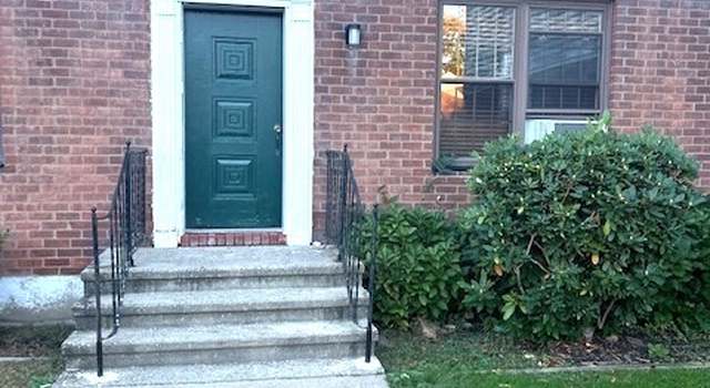 Photo of 39 Nob Hill Cir Unit B, Bridgeport, CT 06610