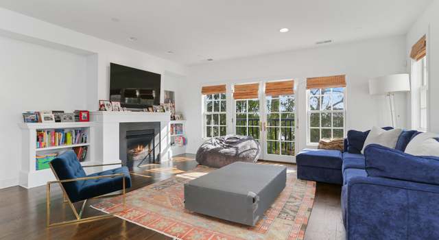 Photo of 77 Havemeyer Ln #107, Stamford, CT 06902