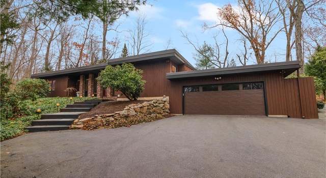 Photo of 3 Fir Tree Dr, Branford, CT 06405