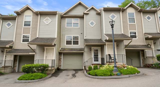 Photo of 19 Hawthorne Dr #124, New London, CT 06320