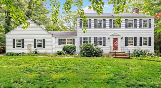 Photo of 73 Golden Hill St, Trumbull, CT 06611