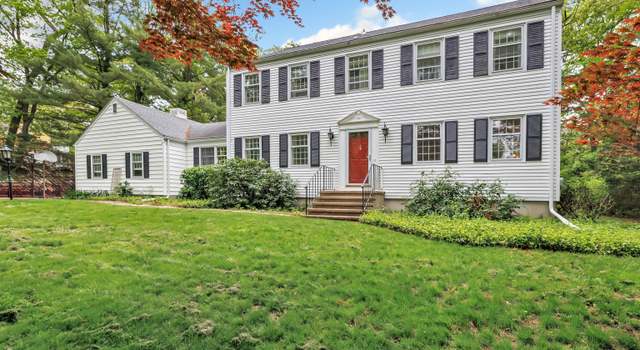 Photo of 73 Golden Hill St, Trumbull, CT 06611